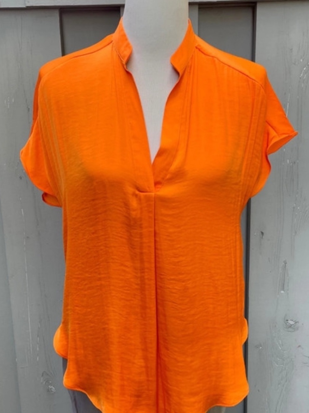 Hux by Naked Zebra Women's Orange Split-Neck Cap Sleeve Blouse